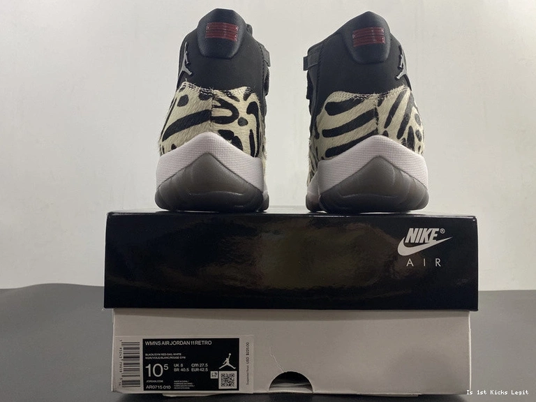 Instinct Air AR0715-010 11 Animal Jordan 1217